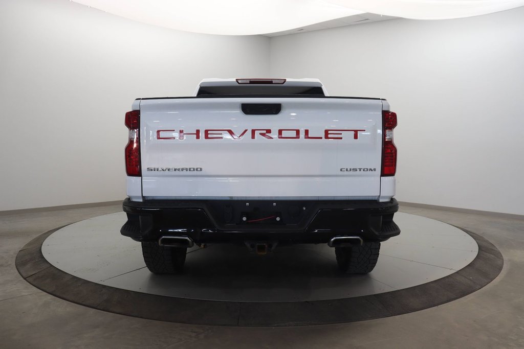 2023 Chevrolet Silverado 1500 in Baie-Comeau, Quebec - 5 - w1024h768px