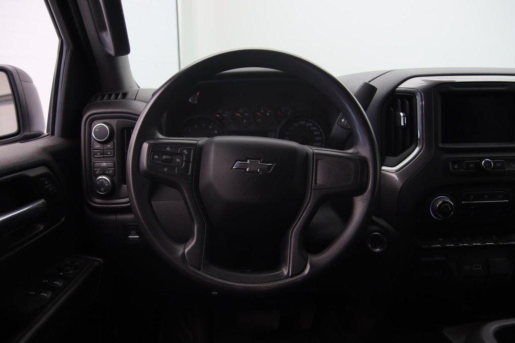 2023 Chevrolet Silverado 1500 in Baie-Comeau, Quebec - 11 - w1024h768px
