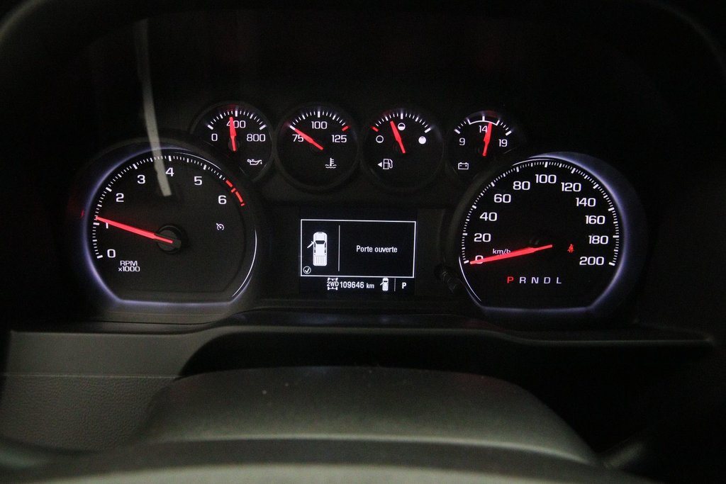 2021 Chevrolet Silverado 2500HD in Baie-Comeau, Quebec - 12 - w1024h768px