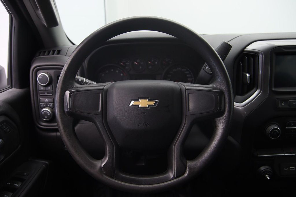 2022 Chevrolet Silverado 2500HD Work Truck in Chicoutimi, Quebec - 11 - w1024h768px
