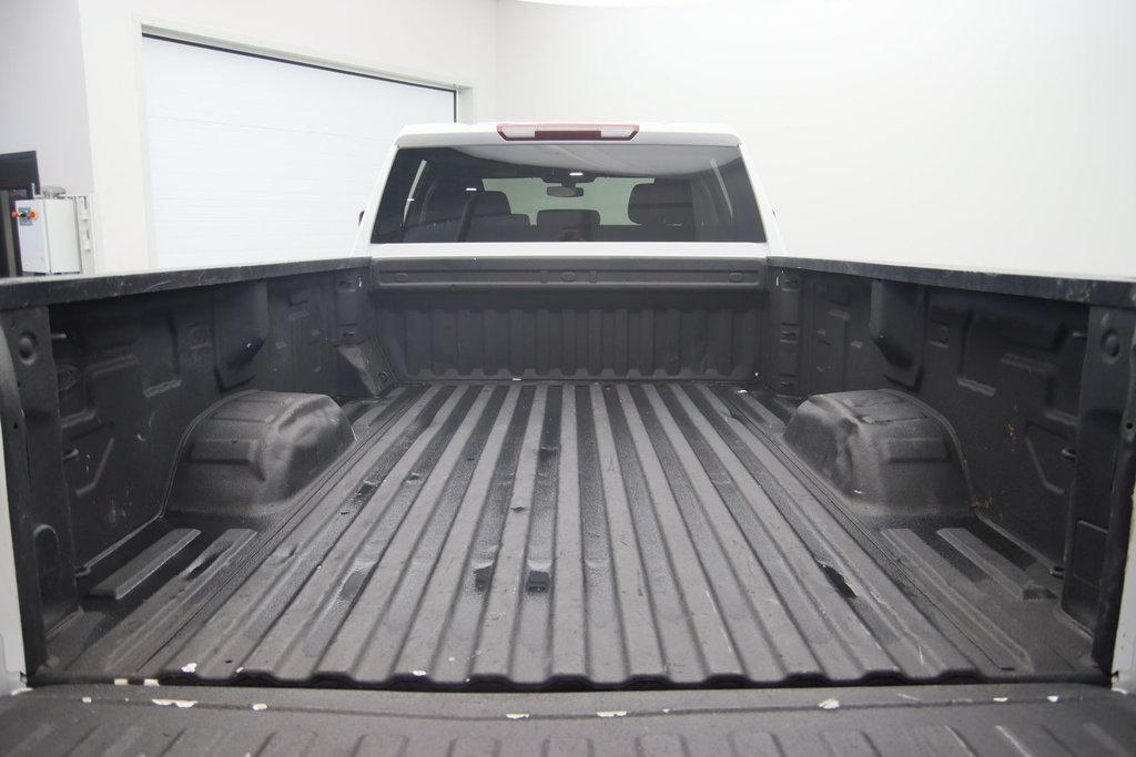 2022 Chevrolet Silverado 2500HD Work Truck in Chicoutimi, Quebec - 16 - w1024h768px