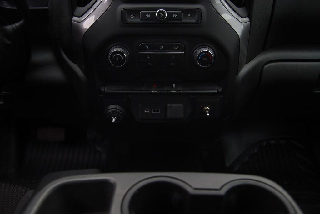 2022 Chevrolet Silverado 2500HD Work Truck in Chicoutimi, Quebec - 13 - w1024h768px