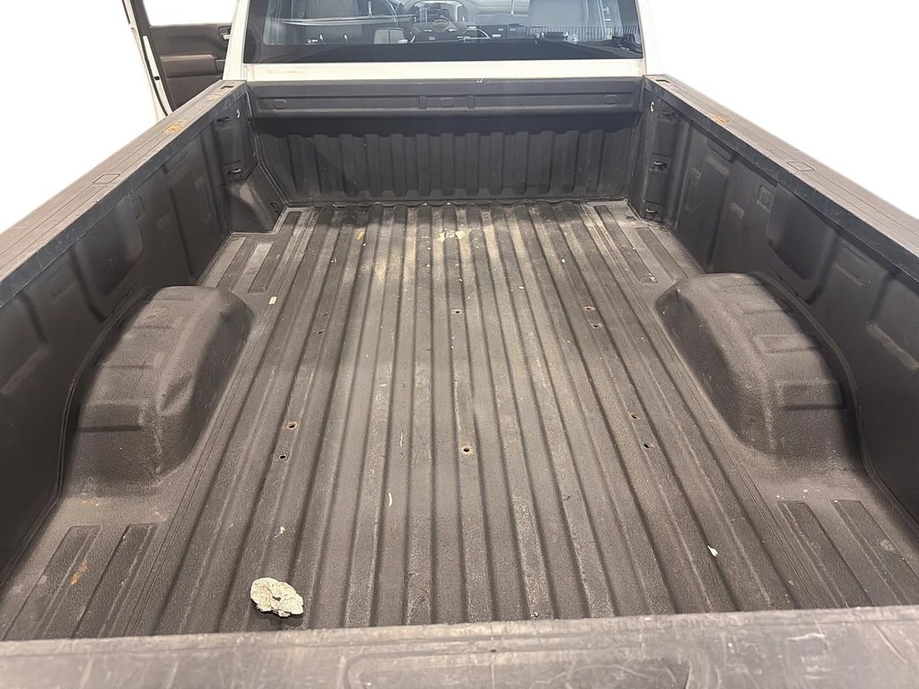 Chevrolet Silverado 2500HD  2022 à Jonquière, Québec - 16 - w1024h768px