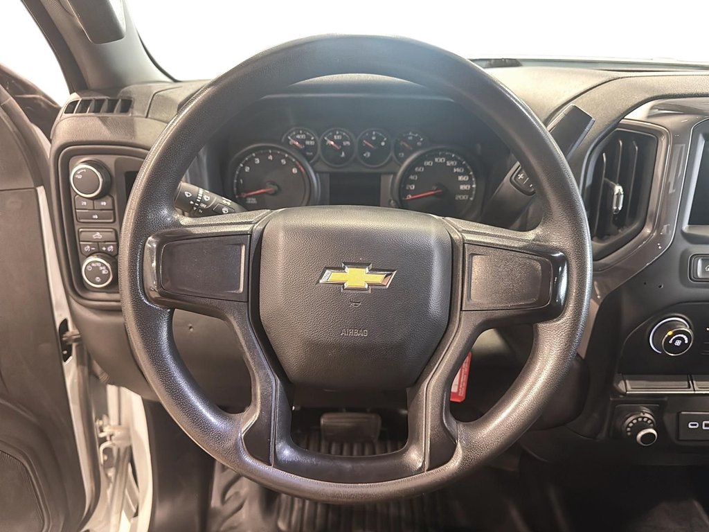 Chevrolet Silverado 2500HD  2022 à Jonquière, Québec - 12 - w1024h768px