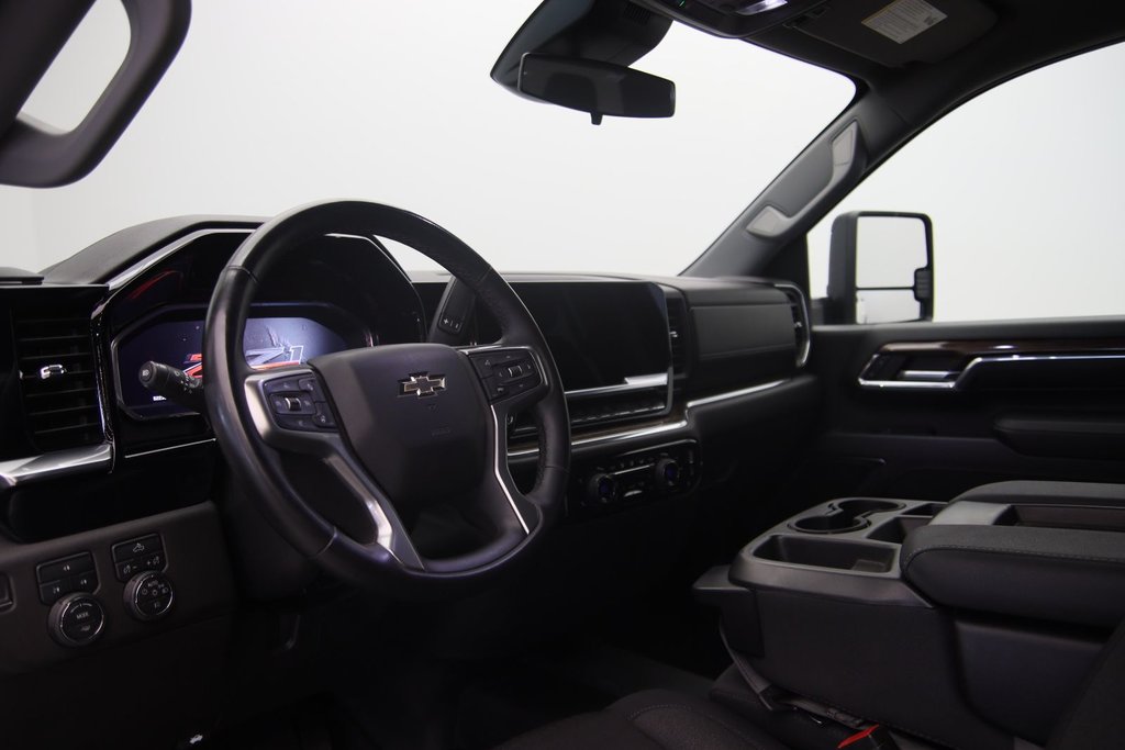 2024 Chevrolet Silverado 2500HD in Baie-Comeau, Quebec - 6 - w1024h768px