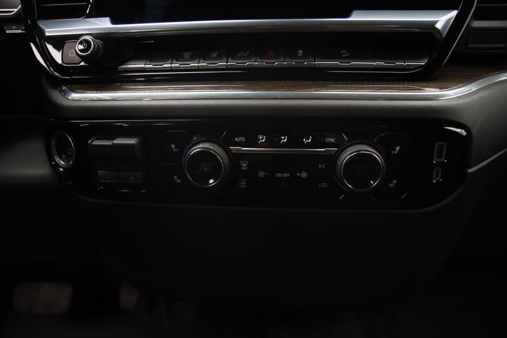 2024 Chevrolet Silverado 2500HD in Baie-Comeau, Quebec - 13 - w1024h768px