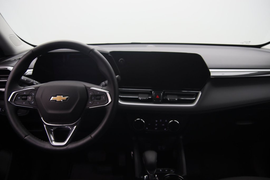 2025 Chevrolet Trailblazer LT in Chicoutimi, Quebec - 10 - w1024h768px