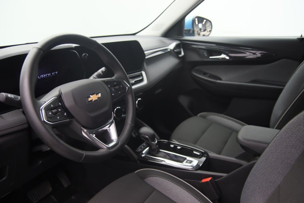 2025 Chevrolet Trailblazer LT in Chicoutimi, Quebec - 6 - w1024h768px