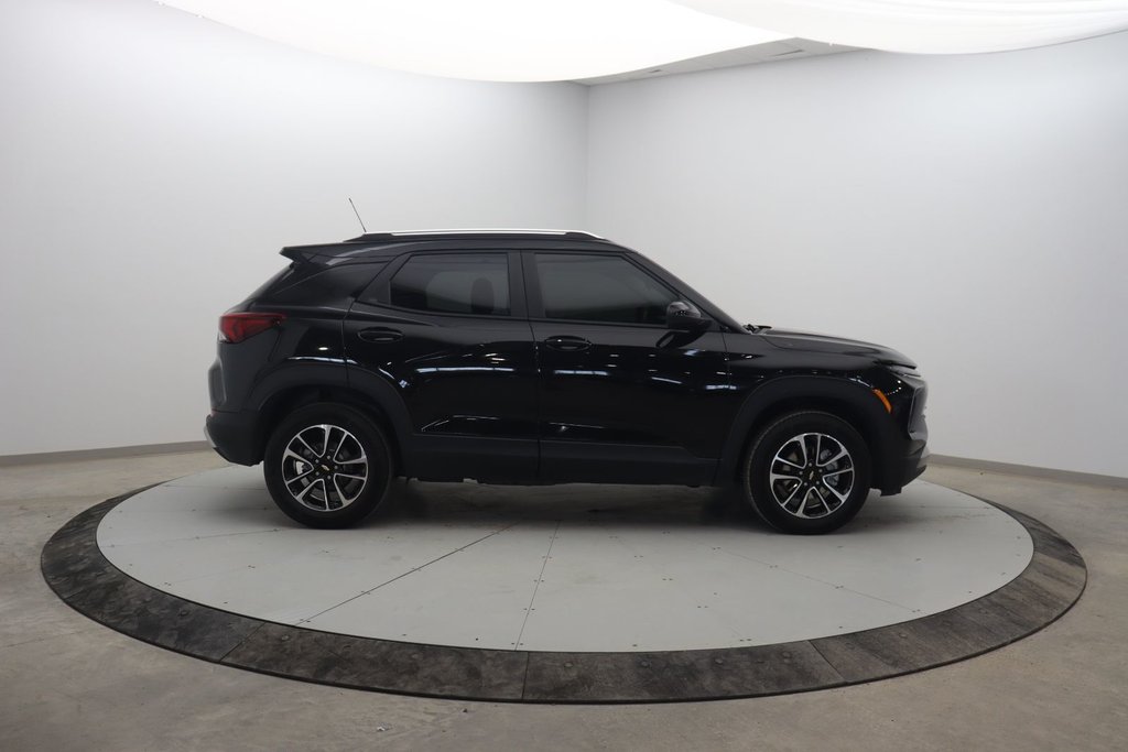 2025 Chevrolet Trailblazer LT in Chicoutimi, Quebec - 3 - w1024h768px