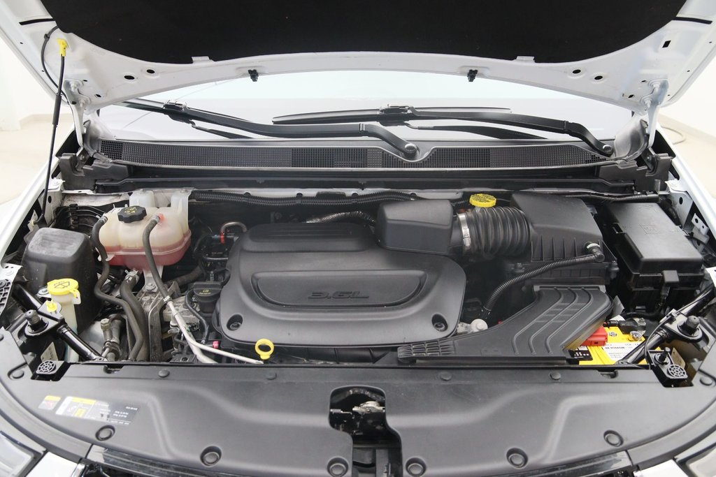 2023 Chrysler Pacifica in Baie-Comeau, Quebec - 17 - w1024h768px