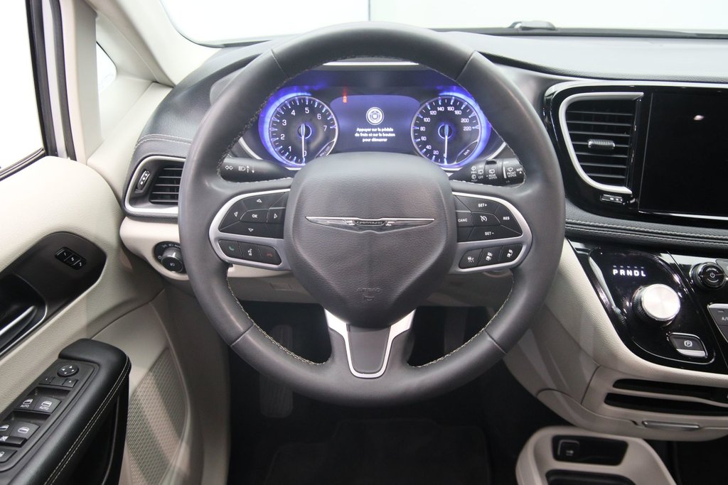 Chrysler Pacifica  2023 à Baie-Comeau, Québec - 12 - w1024h768px