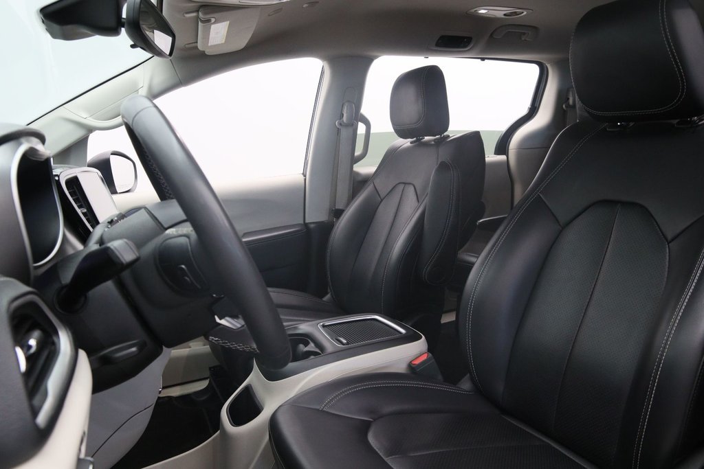 Chrysler Pacifica  2023 à Baie-Comeau, Québec - 6 - w1024h768px