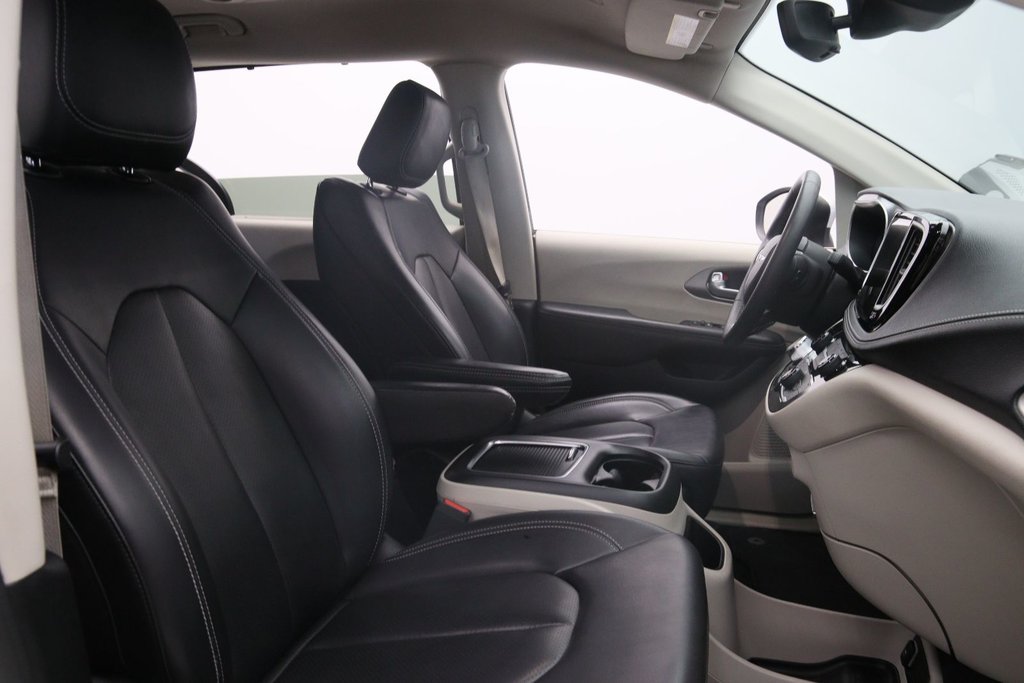 Chrysler Pacifica  2023 à Baie-Comeau, Québec - 16 - w1024h768px