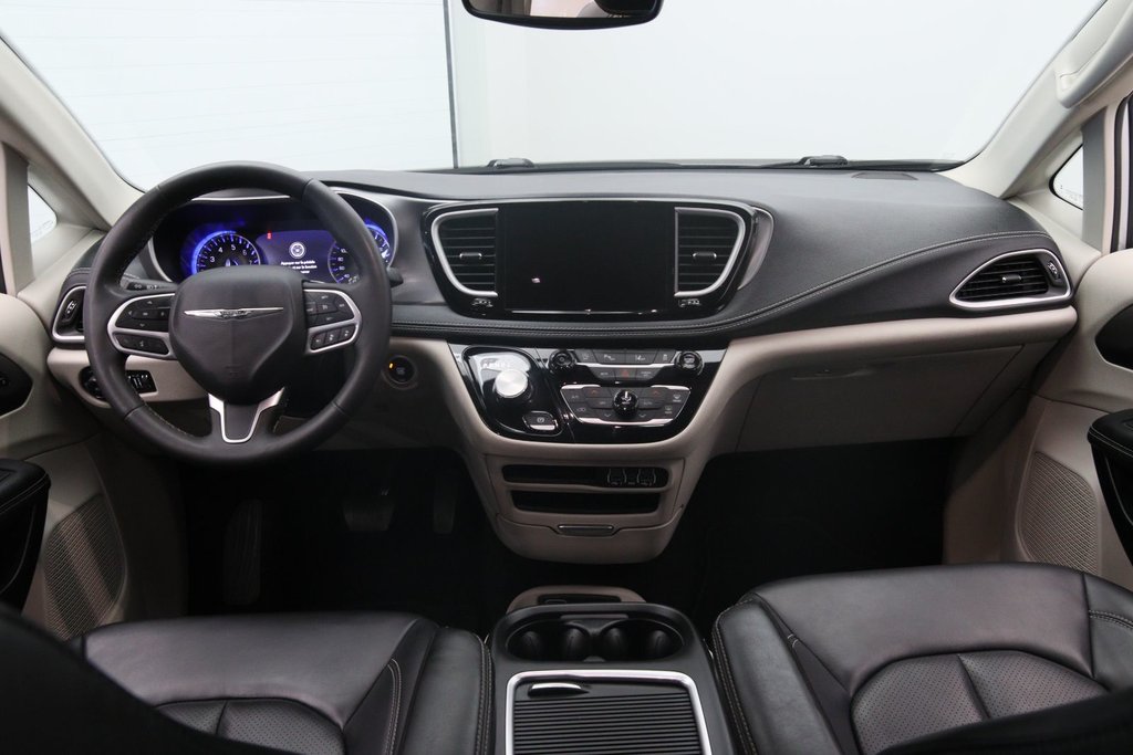 Chrysler Pacifica  2023 à Baie-Comeau, Québec - 11 - w1024h768px