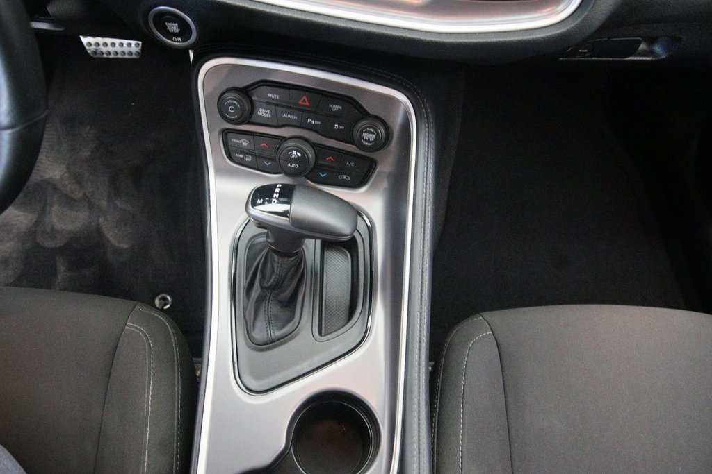 Dodge Challenger  2022 à Jonquière, Québec - 12 - w1024h768px