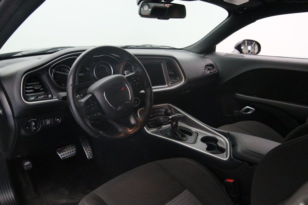 Dodge Challenger  2022 à Jonquière, Québec - 6 - w1024h768px