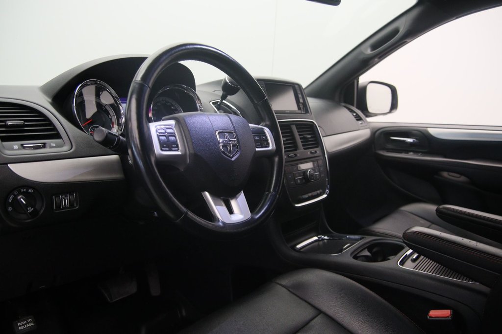 2019 Dodge Grand Caravan in Baie-Comeau, Quebec - 7 - w1024h768px