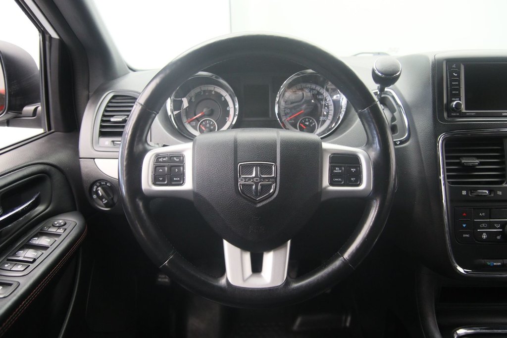 2019 Dodge Grand Caravan in Baie-Comeau, Quebec - 11 - w1024h768px