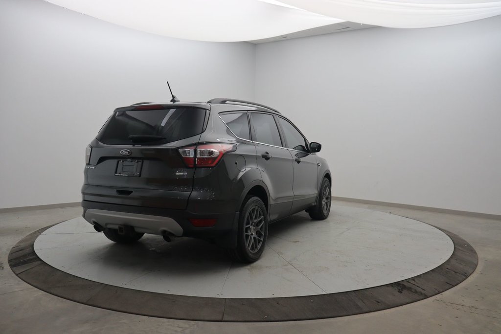 Ford Escape  2018 à Jonquière, Québec - 4 - w1024h768px