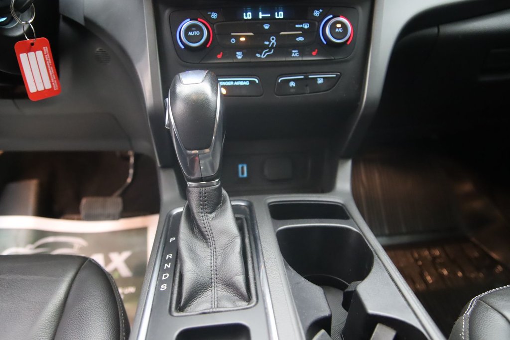 Ford Escape  2018 à Jonquière, Québec - 13 - w1024h768px