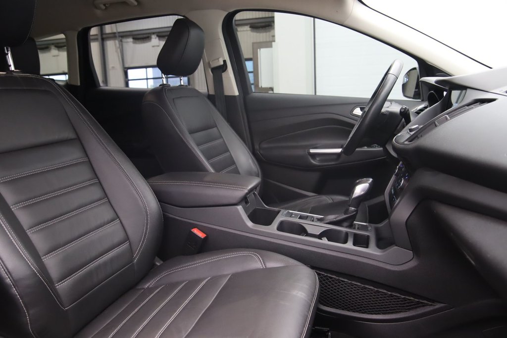Ford Escape  2018 à Jonquière, Québec - 15 - w1024h768px