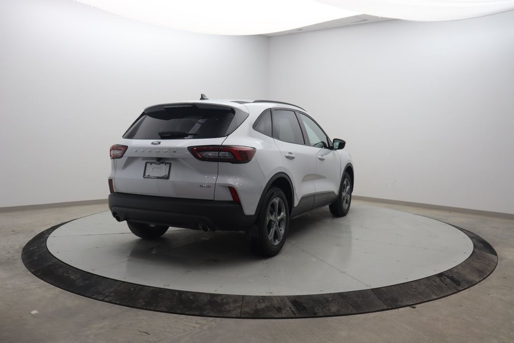 2025 Ford Escape in Jonquière, Quebec - 4 - w1024h768px