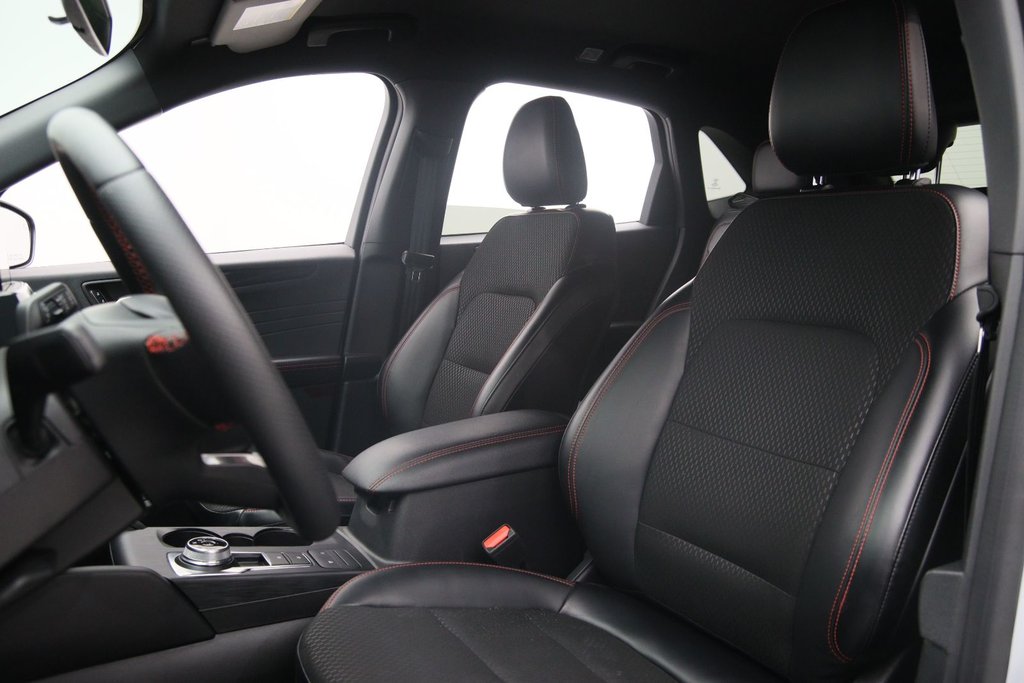 2025 Ford Escape in Jonquière, Quebec - 6 - w1024h768px