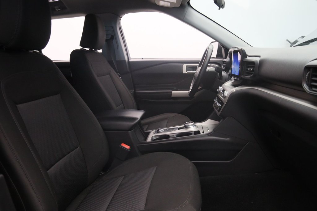 2023 Ford Explorer in Jonquière, Quebec - 17 - w1024h768px