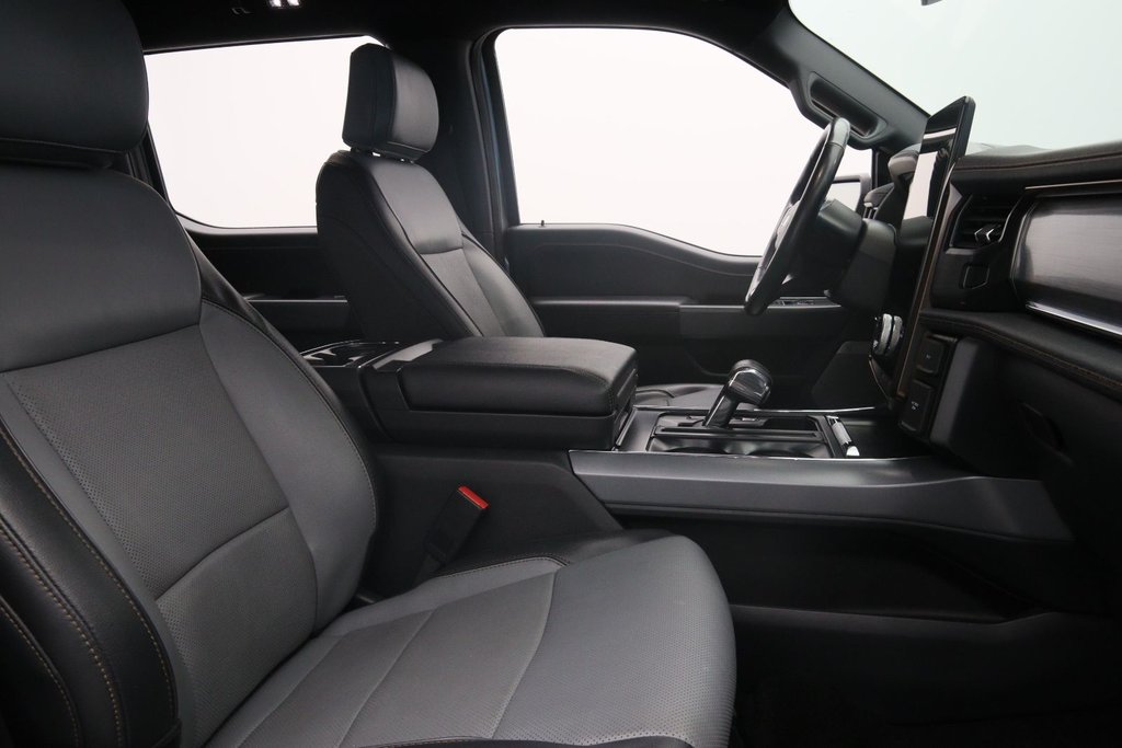 2023 Ford F-150 Lightning in Sept-Îles, Quebec - 16 - w1024h768px