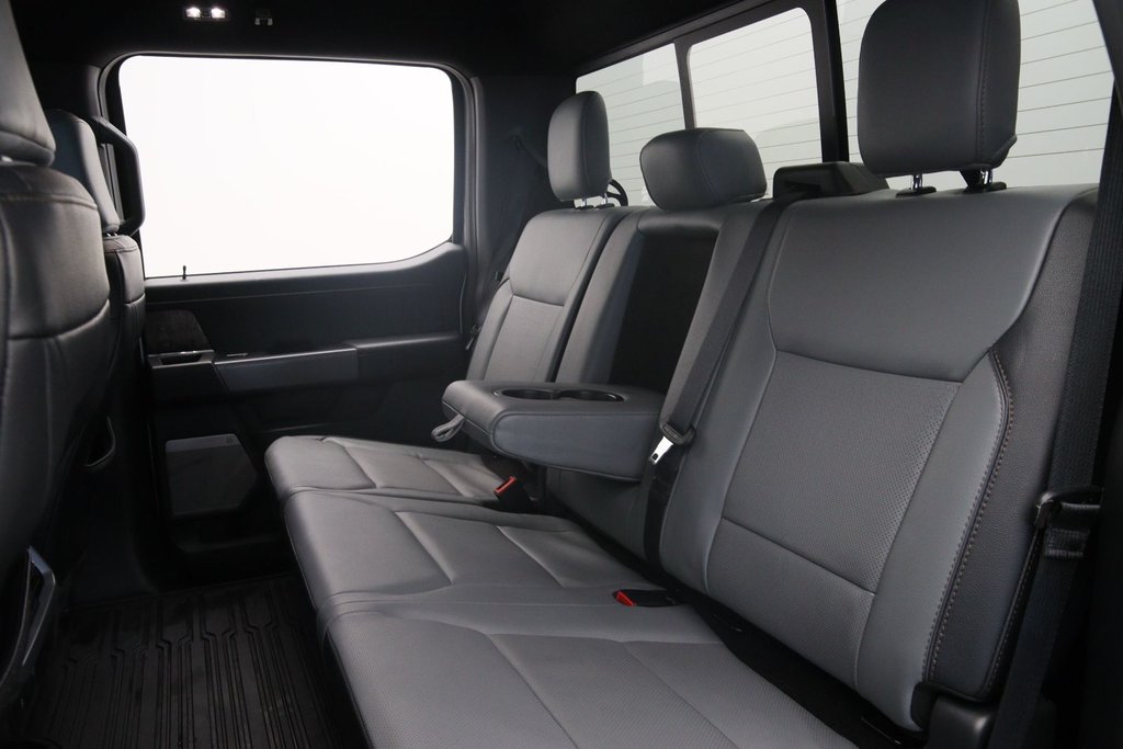 2023 Ford F-150 Lightning in Sept-Îles, Quebec - 8 - w1024h768px