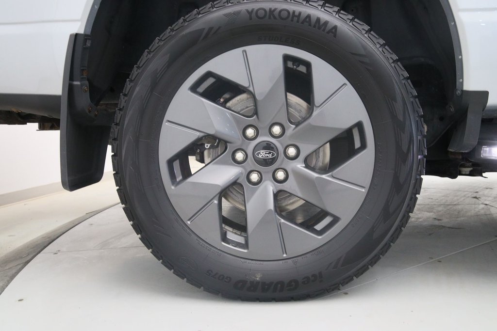 2023 Ford F-150 Lightning in Sept-Îles, Quebec - 17 - w1024h768px
