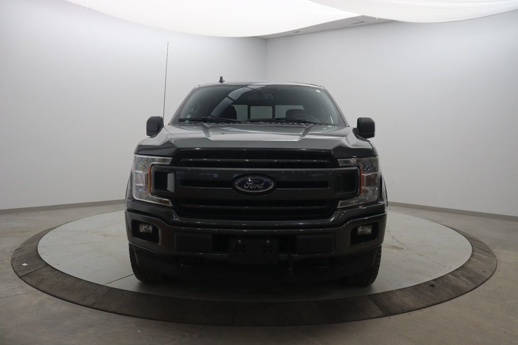 Ford F-150 XLT 2020 à Chicoutimi, Québec - 2 - w1024h768px