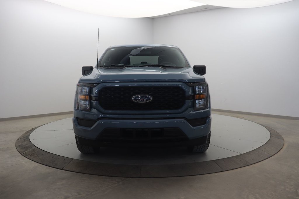 2023 Ford F-150 in Jonquière, Quebec - 2 - w1024h768px