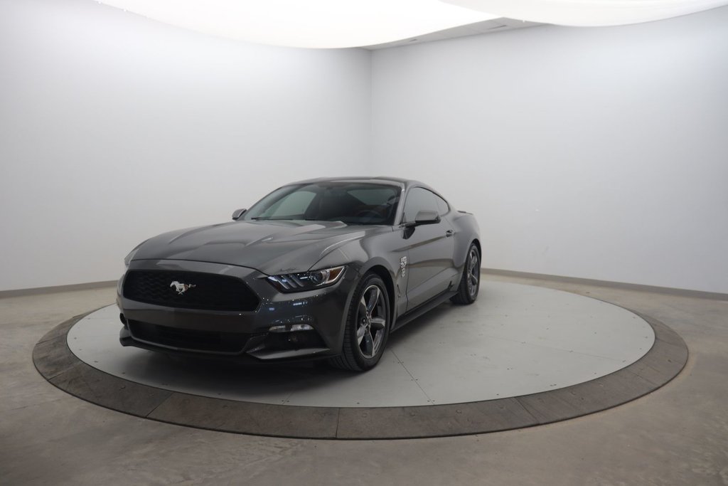 2017 Ford Mustang in Sept-Îles, Quebec - 1 - w1024h768px
