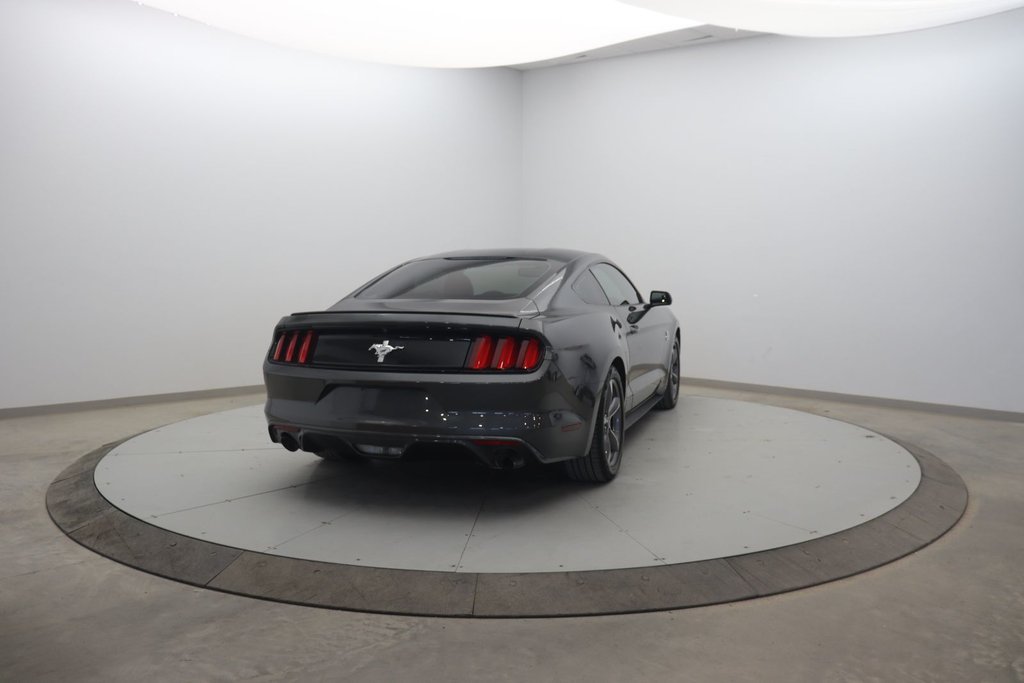 2017 Ford Mustang in Sept-Îles, Quebec - 4 - w1024h768px