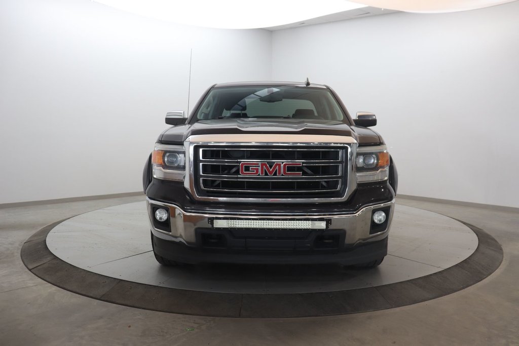 GMC Sierra 1500  2015 à Jonquière, Québec - 2 - w1024h768px
