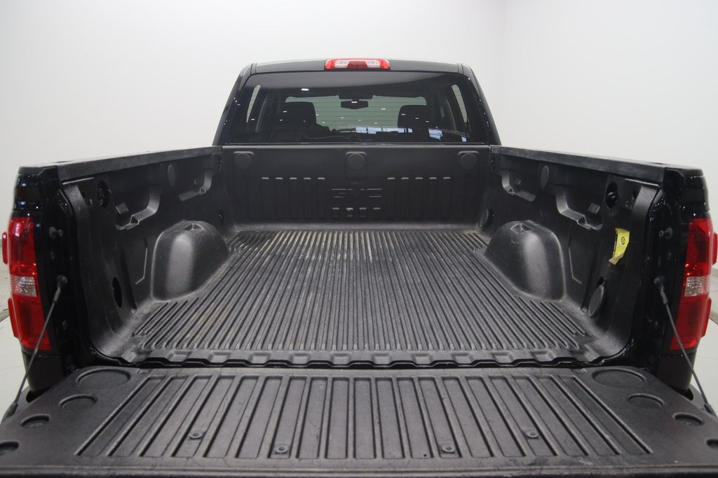 2018 GMC Sierra 1500 in Sept-Îles, Quebec - 17 - w1024h768px