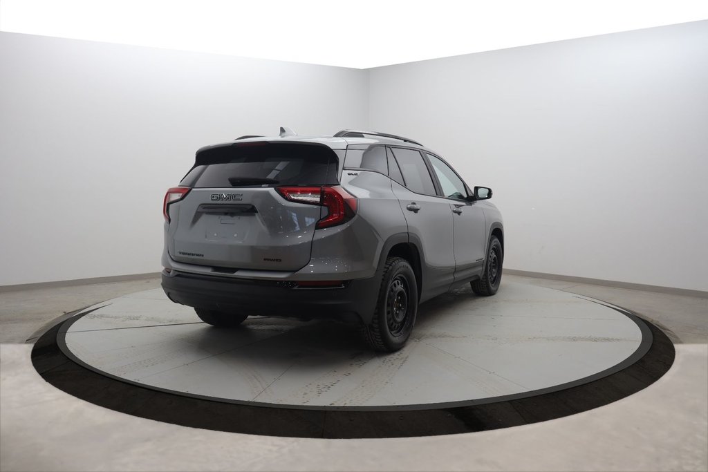 GMC Terrain SLE 2023 à Chicoutimi, Québec - 4 - w1024h768px