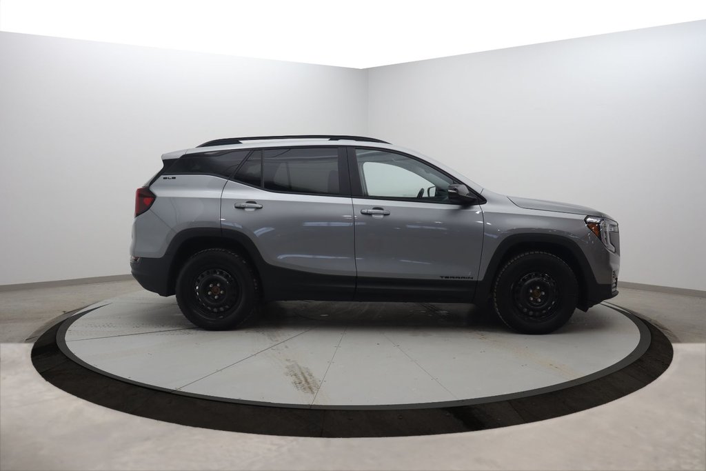 GMC Terrain SLE 2023 à Chicoutimi, Québec - 3 - w1024h768px