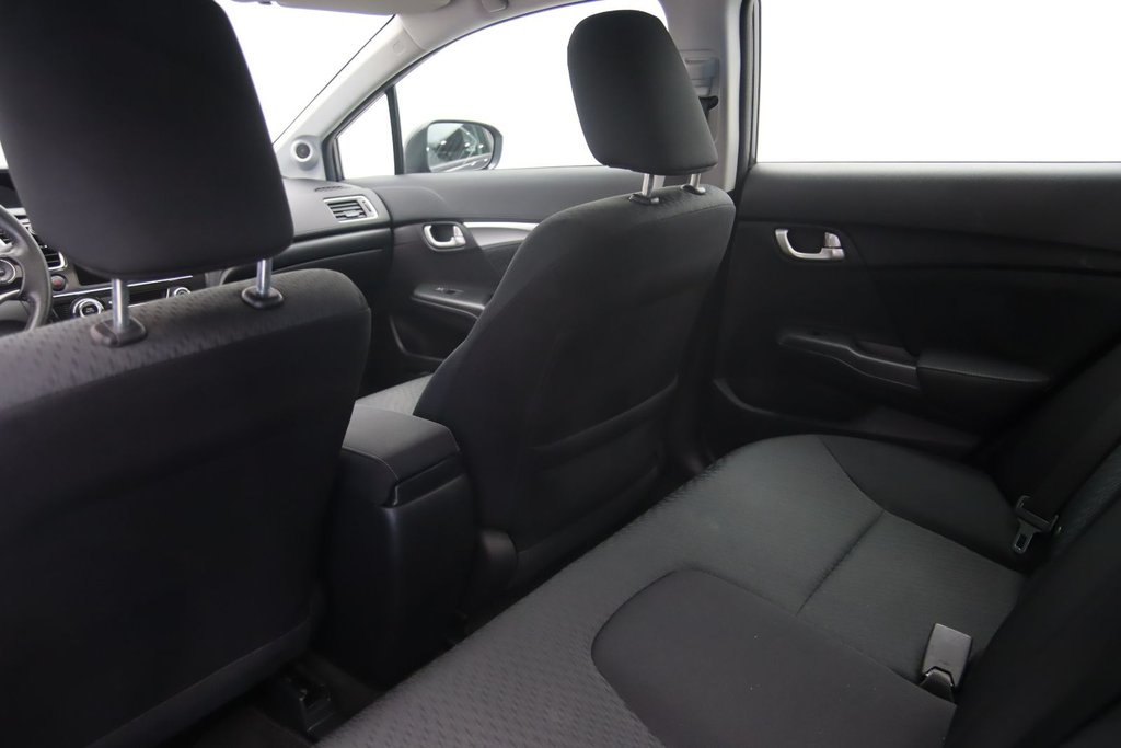 Honda Civic Sedan  2015 à Sept-Îles, Québec - 9 - w1024h768px