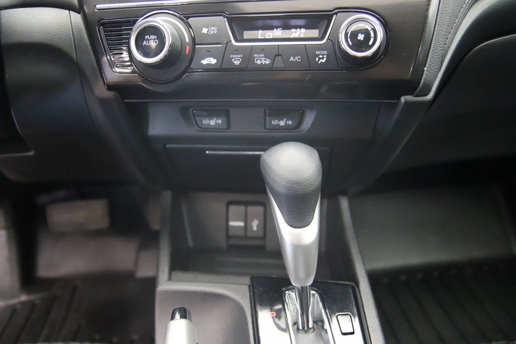 Honda Civic Sedan  2015 à Sept-Îles, Québec - 14 - w1024h768px