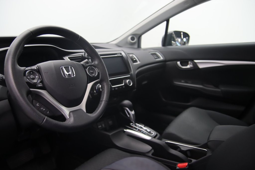 Honda Civic Sedan  2015 à Sept-Îles, Québec - 6 - w1024h768px