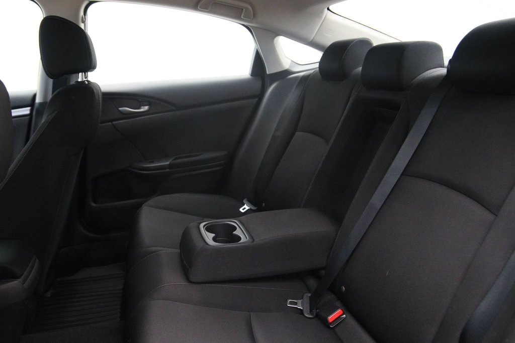 2016  Civic Sedan LX in Chicoutimi, Quebec - 9 - w1024h768px