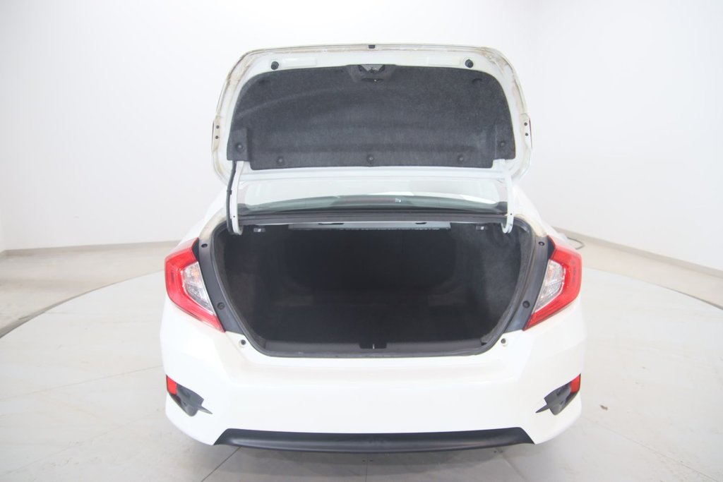 Honda Civic Sedan  2016 à Baie-Comeau, Québec - 18 - w1024h768px