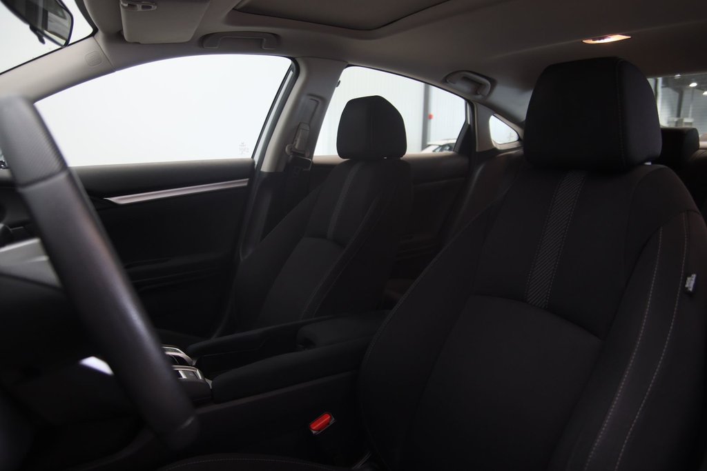 Honda Civic Sedan  2016 à Baie-Comeau, Québec - 7 - w1024h768px