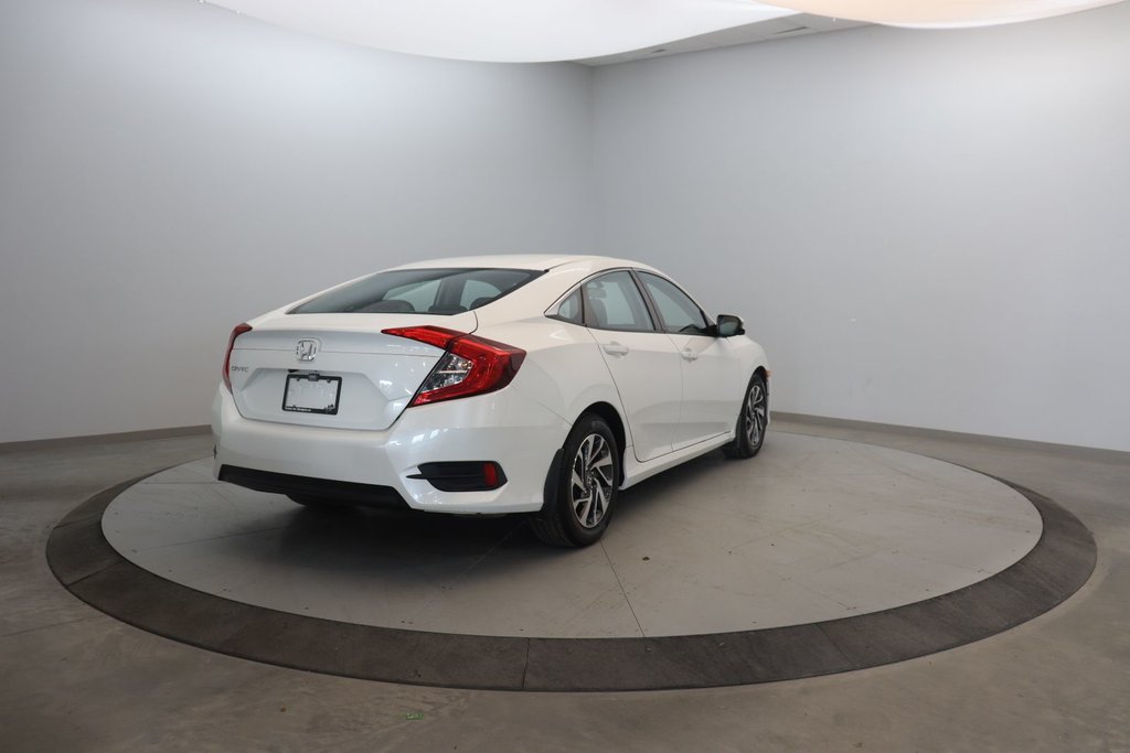 Honda Civic Sedan  2016 à Baie-Comeau, Québec - 4 - w1024h768px