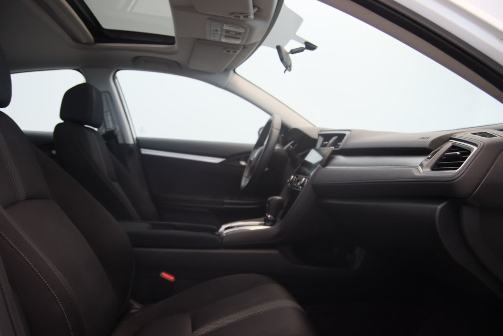 Honda Civic Sedan  2016 à Baie-Comeau, Québec - 16 - w1024h768px
