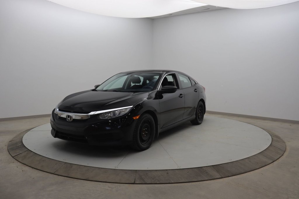 Honda Civic Sedan  2017 à Baie-Comeau, Québec - 1 - w1024h768px