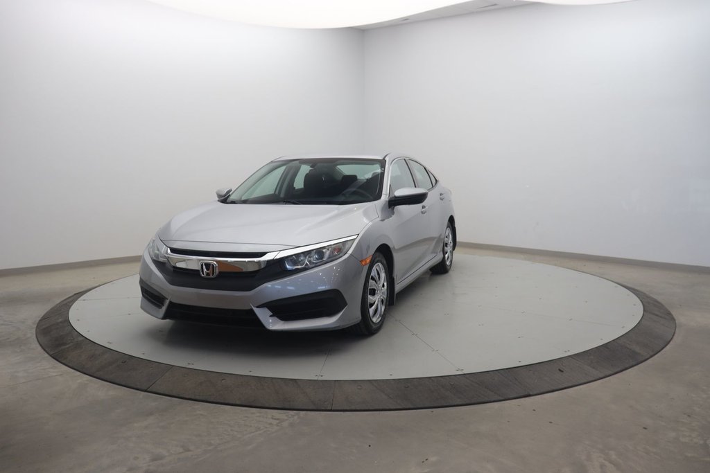2017 Honda Civic Sedan LX in Chicoutimi, Quebec - 1 - w1024h768px