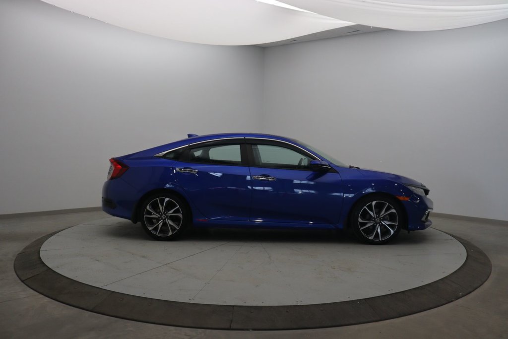 Honda Civic Sedan  2020 à Baie-Comeau, Québec - 3 - w1024h768px